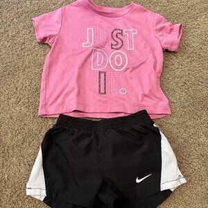 Nike Girls Outfit Size - 2T